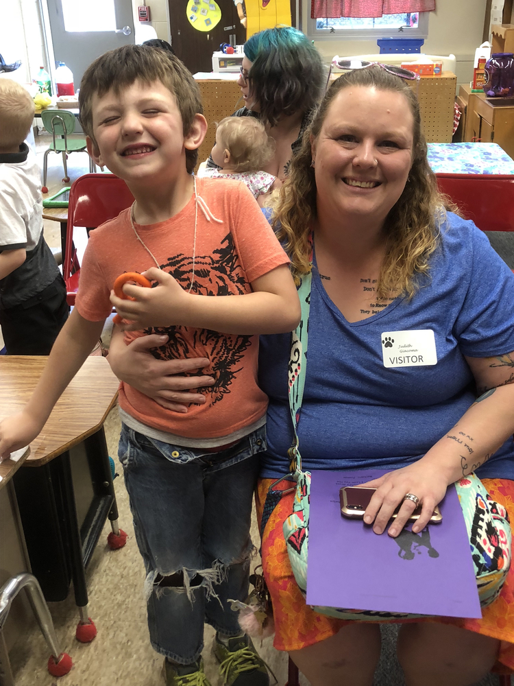 Muffins with Moms in Ms. Ellis’ class. | Judith Giacoma Elementary